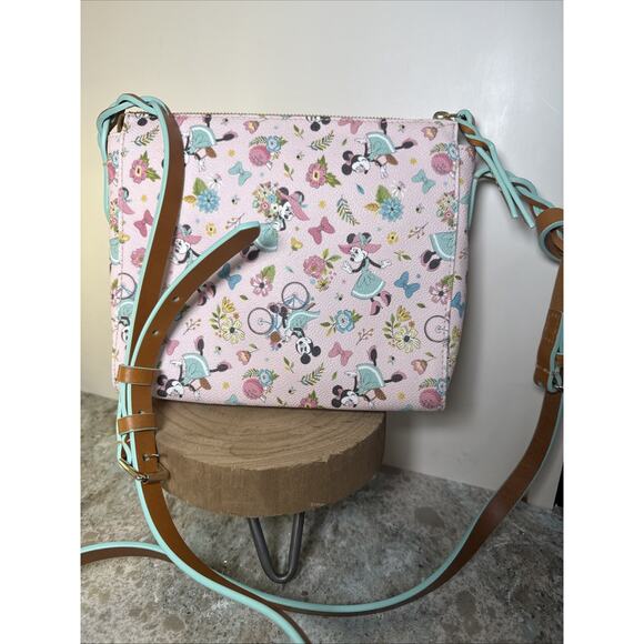 2020 Disney Epcot Flower & Garden Festival Dooney & Bourke Crossbody Bag Purse - Picture 5 of 13